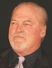 Imagen Stacy Keach