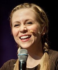 image Ashley Eckstein