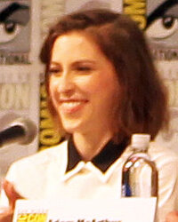 image Eden Sher