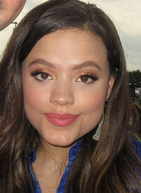 Bild Sarah Jeffery